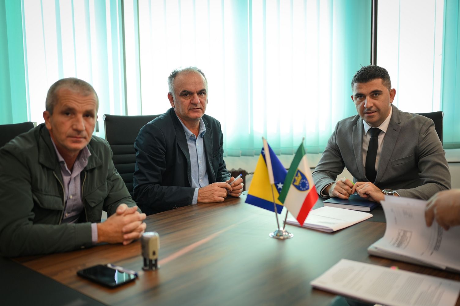 POTPISANI UGOVORI O REDOVNOM I ZIMSKOM ODRŽAVANJU REGIONALNIH CESTA R445, R473, R441, R413a, R457a i R444b