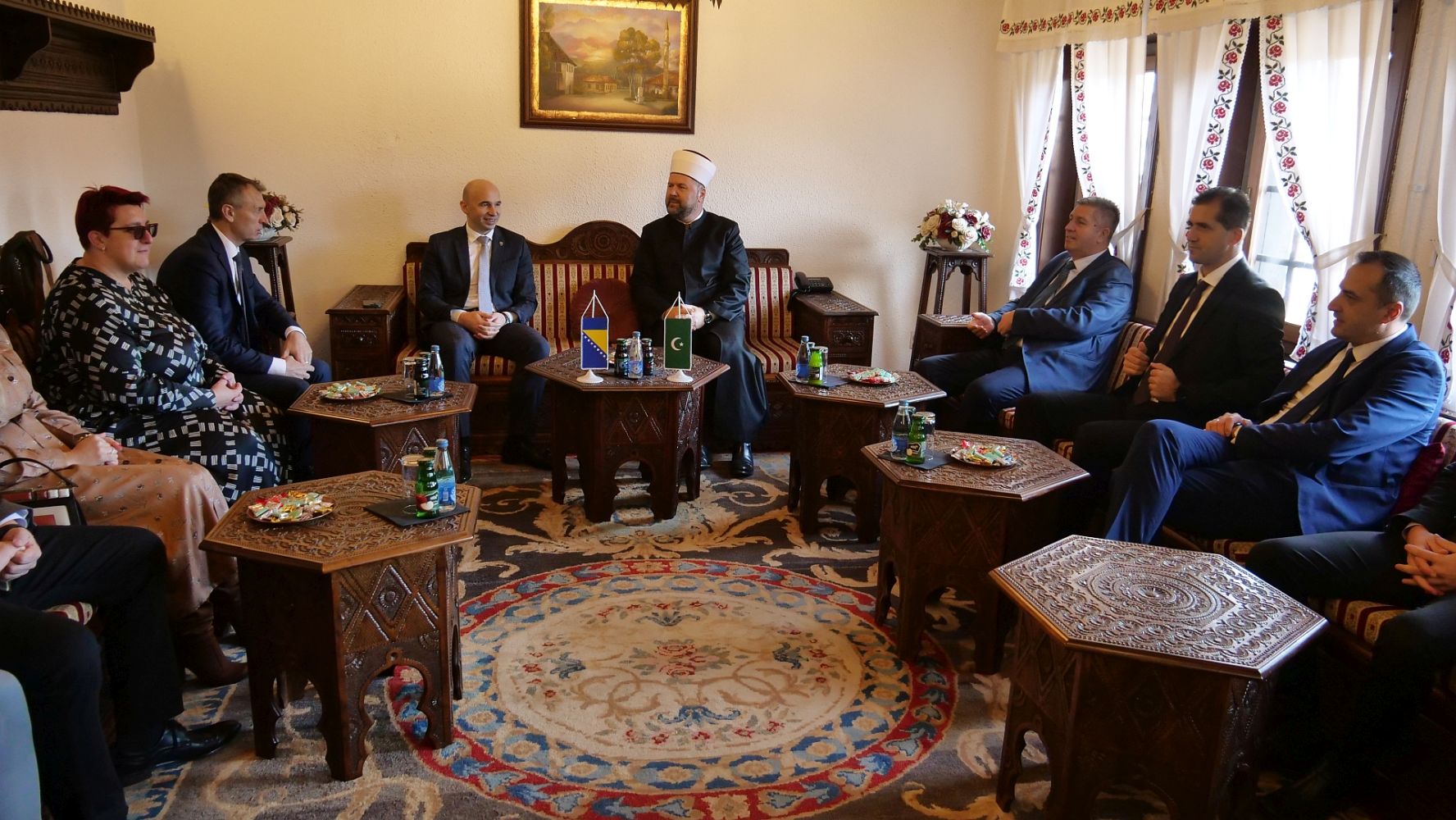 PREMIJER PIVIĆ, MINISTRI U VLADI I PREDSJEDAVAJUĆI HUSKIĆ POSJETILI MUFTIJU DIZDAREVIĆA