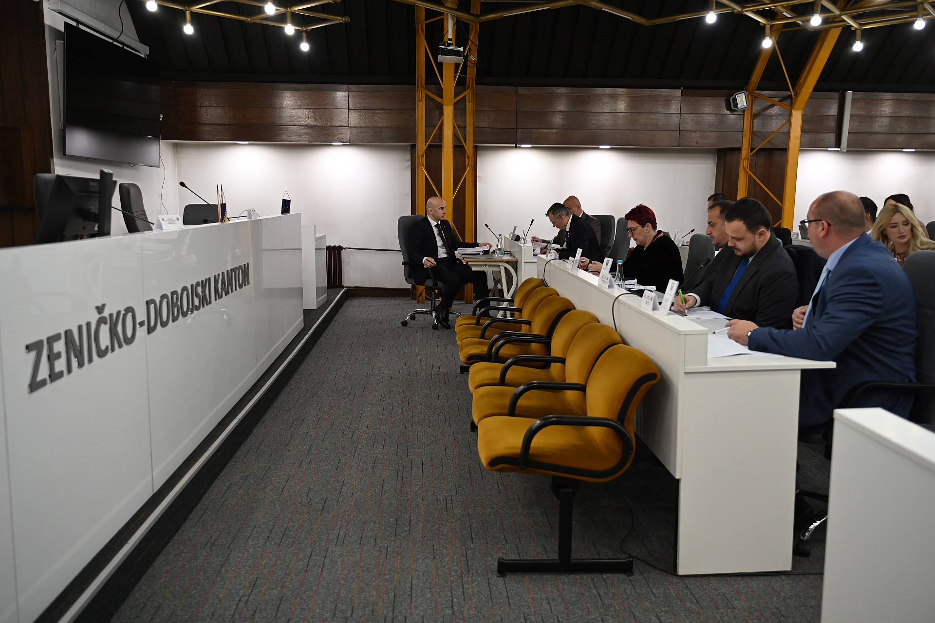 Vlada ZDK usvojila odluku o izradi Strategije razvoja za period 2028.-2034. te pokretanju studijskog programa Elektrotehnike i informacionih tehnologija