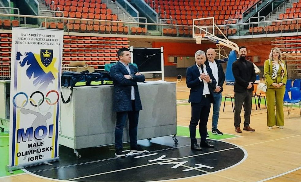 Počele Male olimpijske igre u košarci: Više od 300 učenika na kantonalnom takmičenju u Zenici