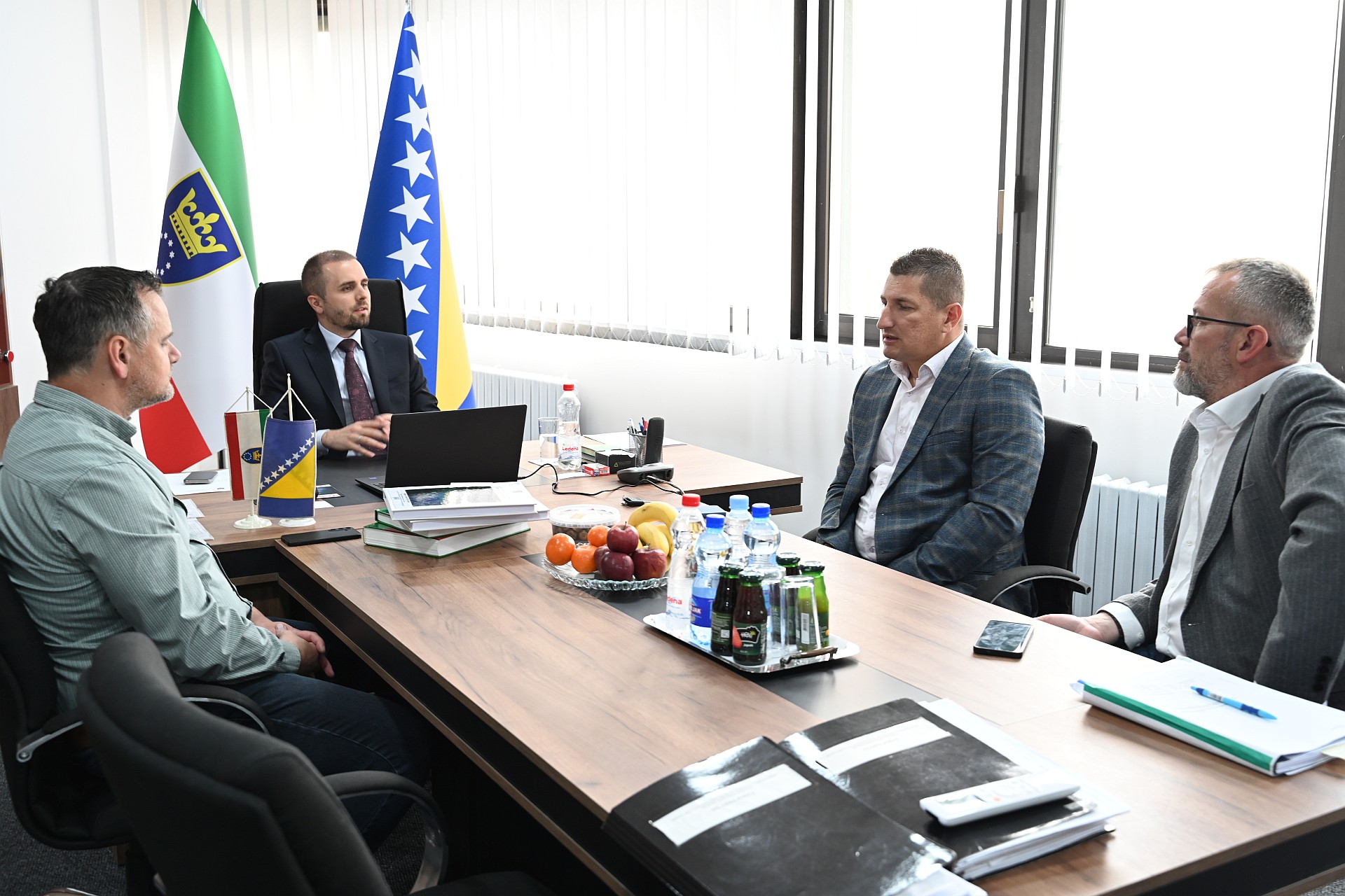 ZDK dobio novu kartu upotrebne vrijednosti zemljišta: Održan sastanak i izvršena primopredaja