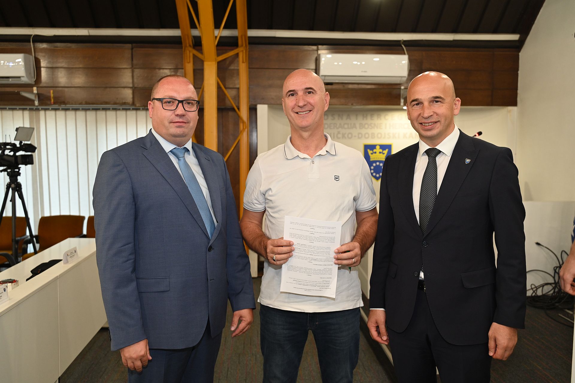 Vlada ZDK podržala samozapošljavanje 97 pripadnika boračke populacije - za 10 godina pokrenuta 1.152 mala biznisa