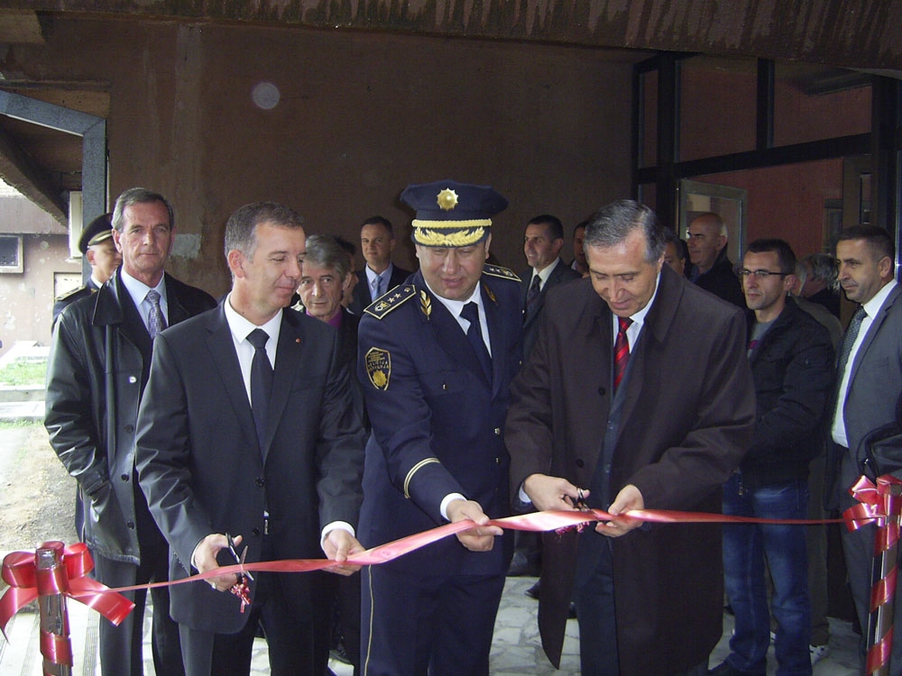 vrpcu presjekli ministar Delić i premijer Plevljak uz asistiranje komesara Bečirovića