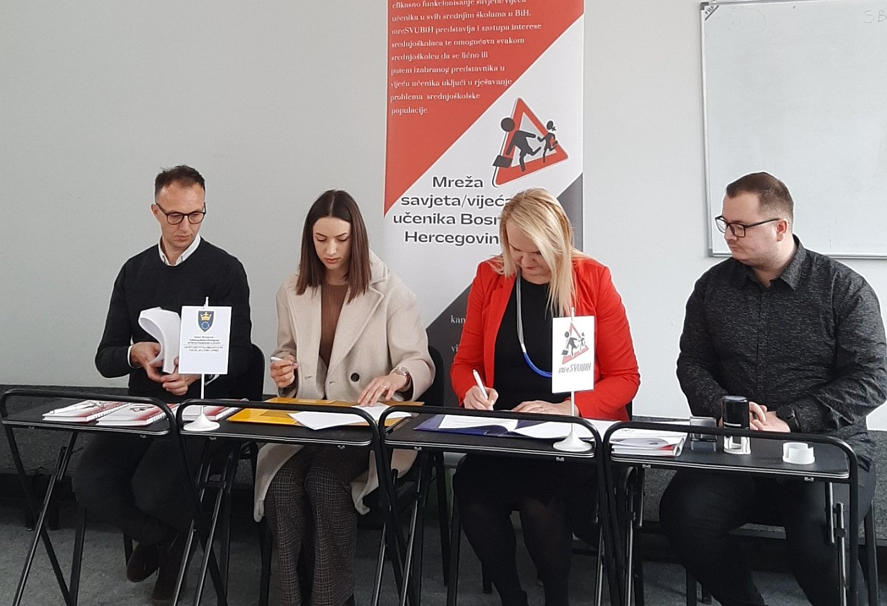 MONKS ZDK I MREŽA SAVJETA/VIJEĆA UČENIKA POTPISALI MEMORANDUM O SARADNJI