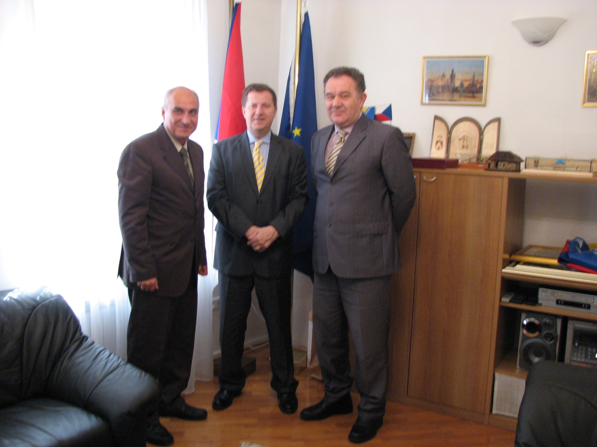 Ministar privrede Ugarak u posjeti ambasadi Češke u BiH