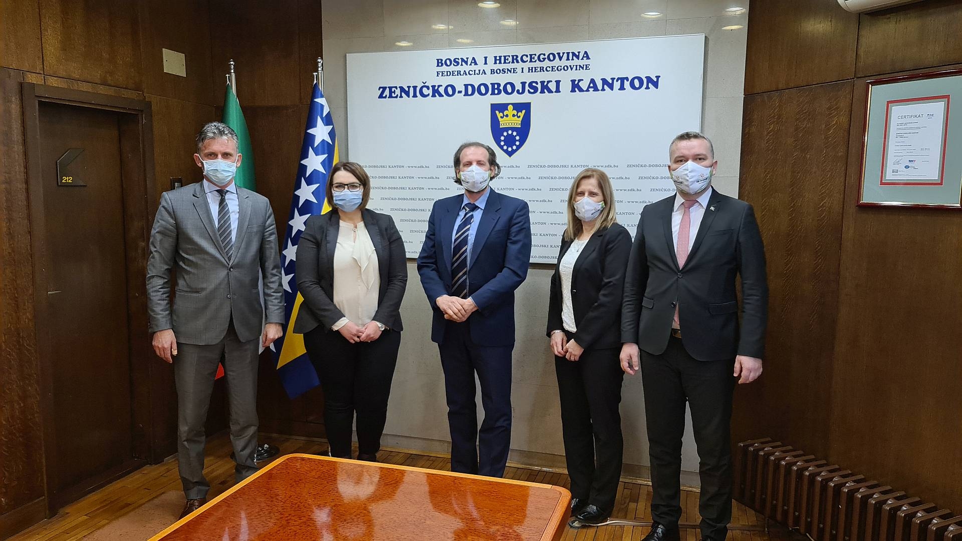 PREMIJER BAŠIĆ PRIMIO DELEGACIJU MERHAMETA: USKORO JAVNI POZIV ZA POMOĆ NARODNIM KUHINJAMA