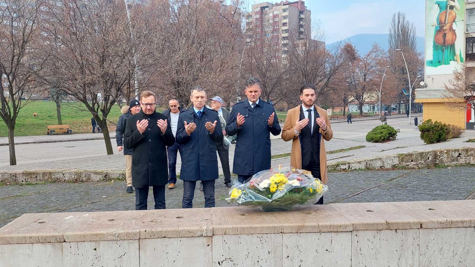 DELEGACIJA VLADE I SKUPŠTINE ZDK POLOŽILA CVIJEĆE POVODOM DANA DRŽAVNOSTI BIH