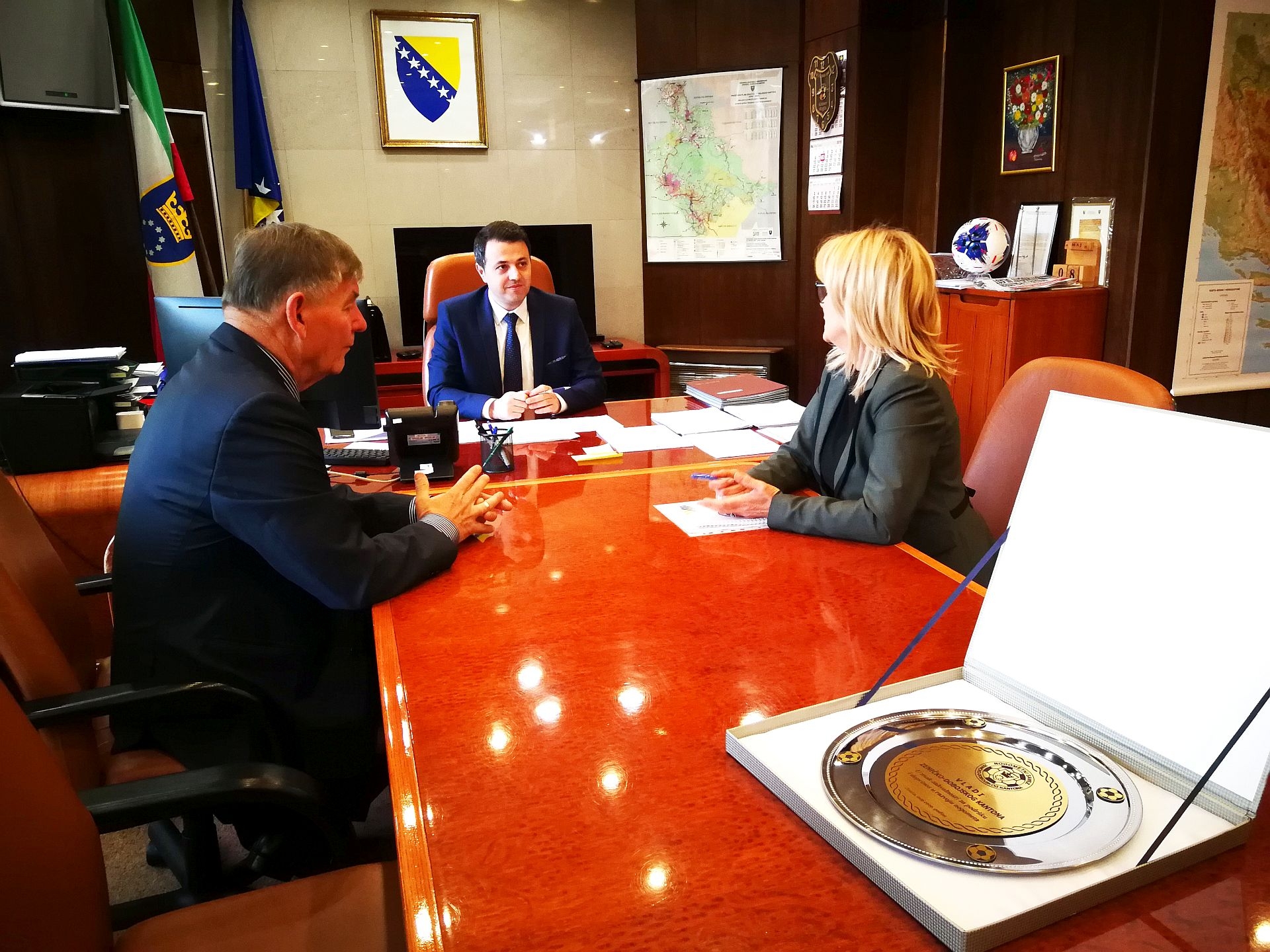 PREMIJER GANIĆ PRIMIO DELEGACIJU NOGOMETNOG SAVEZA ZDK