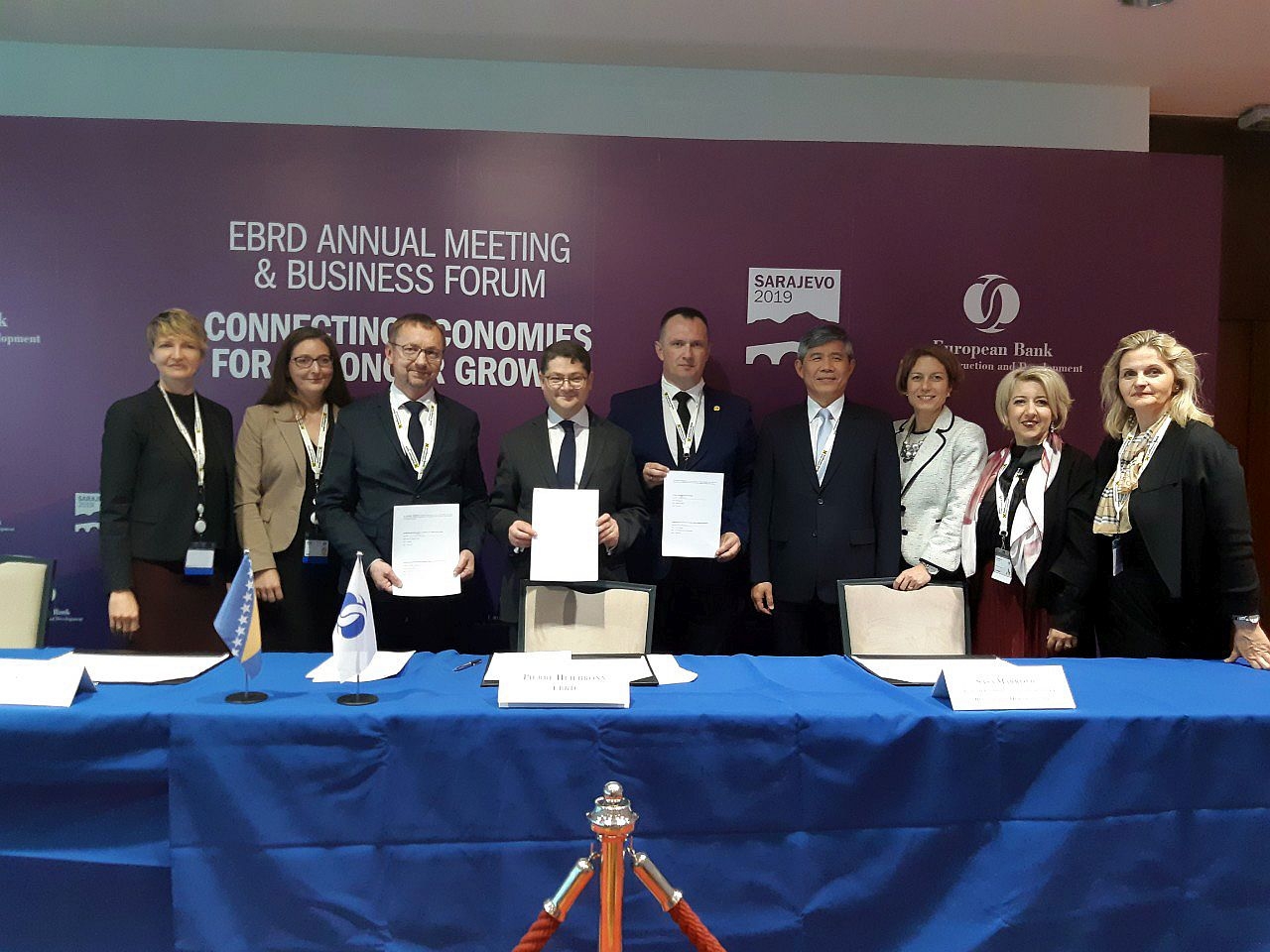 MINISTAR KOZLIĆ POTPISAO MEMORANDUM O SARADNJI O DUALNOM OBRAZOVANJU SA EBRD-OM