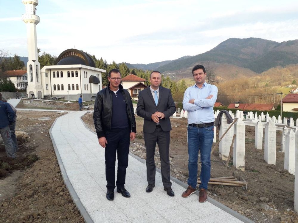 MINISTAR FAHRUDIN ČOLAKOVIĆ OBIŠAO RADOVE NA UREĐENJU ŠEHIDSKOG MEZARJA U SOLUNU