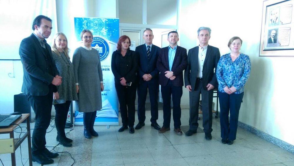 ODRŽAN SEMINAR ZA NASTAVNIKE B/H/S JEZIKA I KNJIŽEVNOSTI