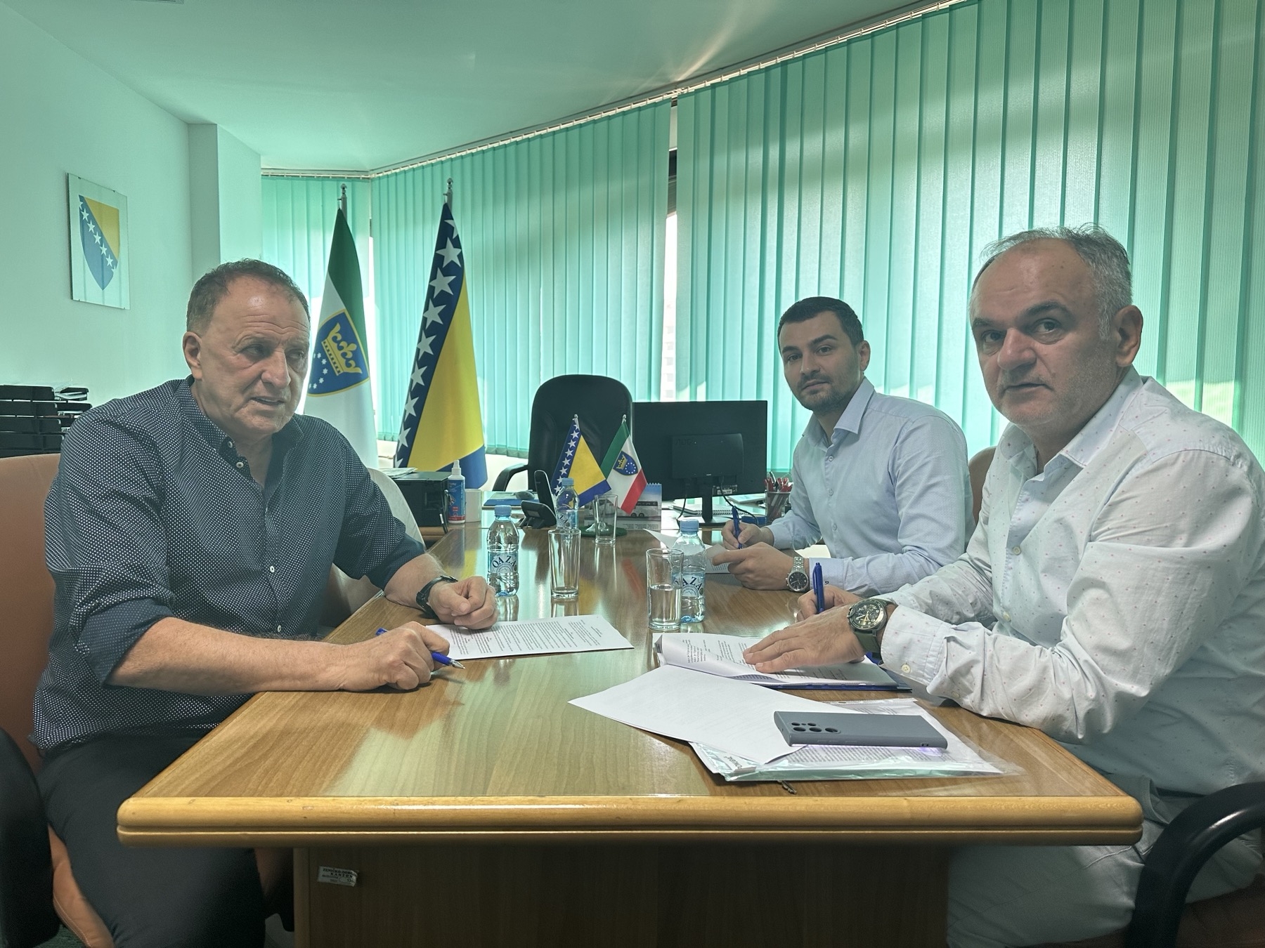 POTPISAN UGOVOR O SANACIJI KLIZIŠTA NA DIONICI REGIONALNE CESTE R468 OLOVO-SOKOLAC