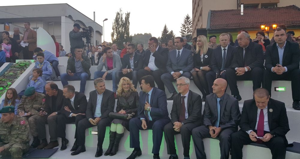 DELEGACIJA SKUPŠTINE NA OTVORENJU TRGA ŽRTAVA GENOCIDA U SREBRENICI