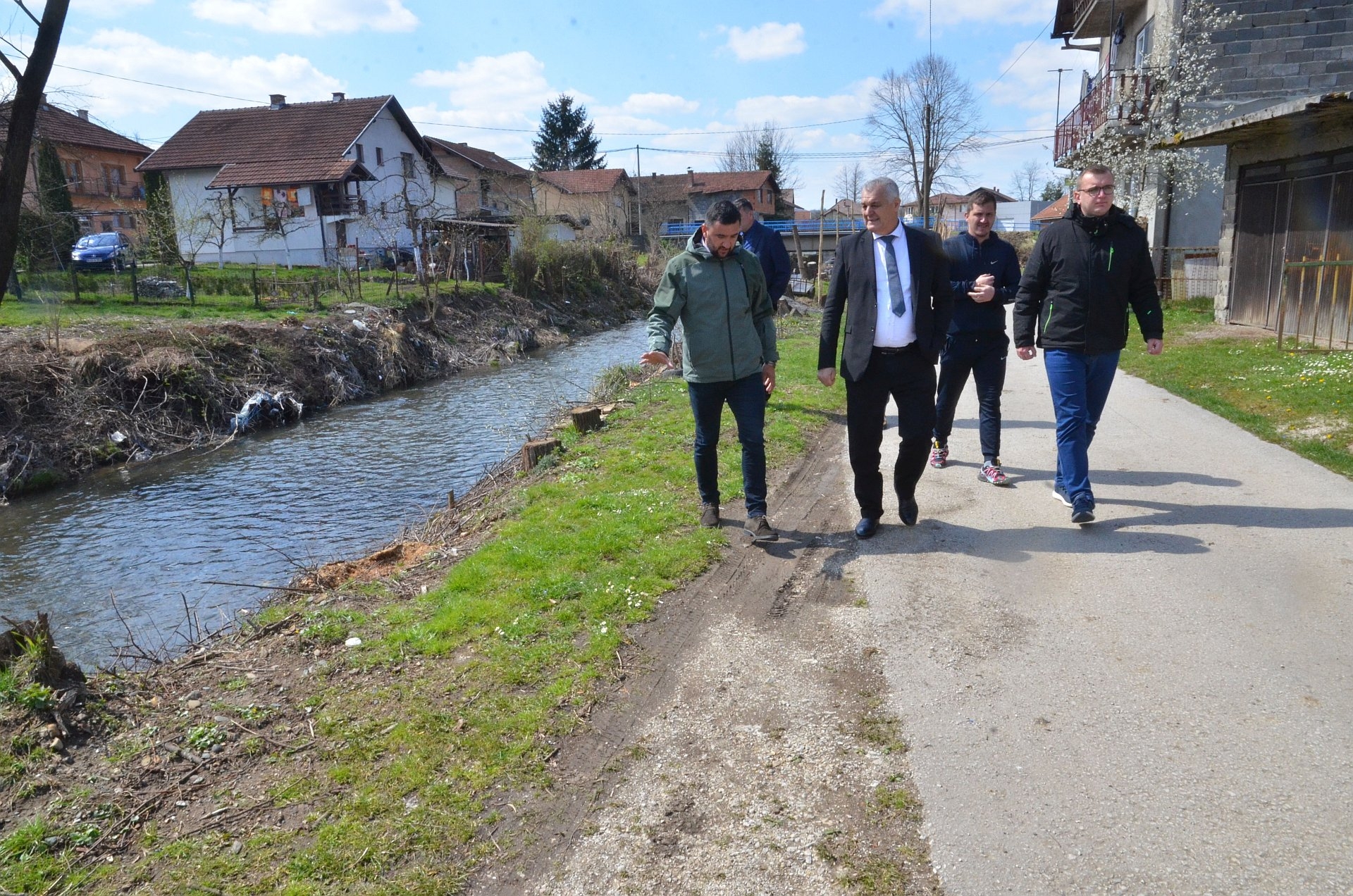 MINISTAR VINKO MARIĆ U NOVOM ŠEHERU KOD MAGLAJA INICIRAO IZRADU PROJEKTA ZA ZAŠTITU OD POPLAVA