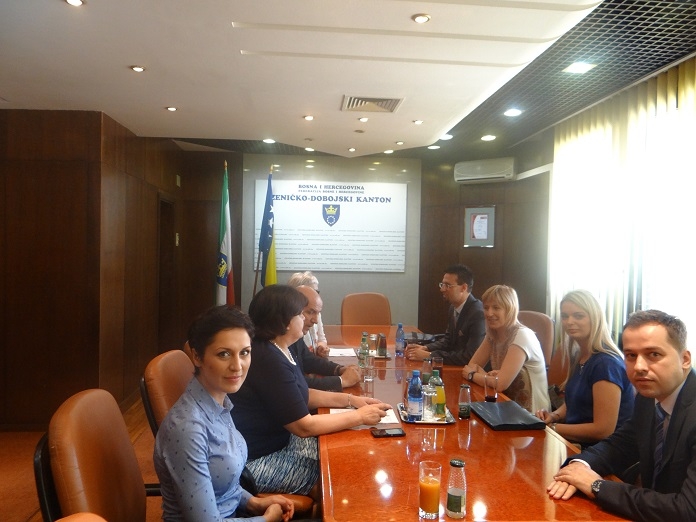 UGOVORI O KREDITU ZA STAMBENO ZBRINJAVANJE MLADIH