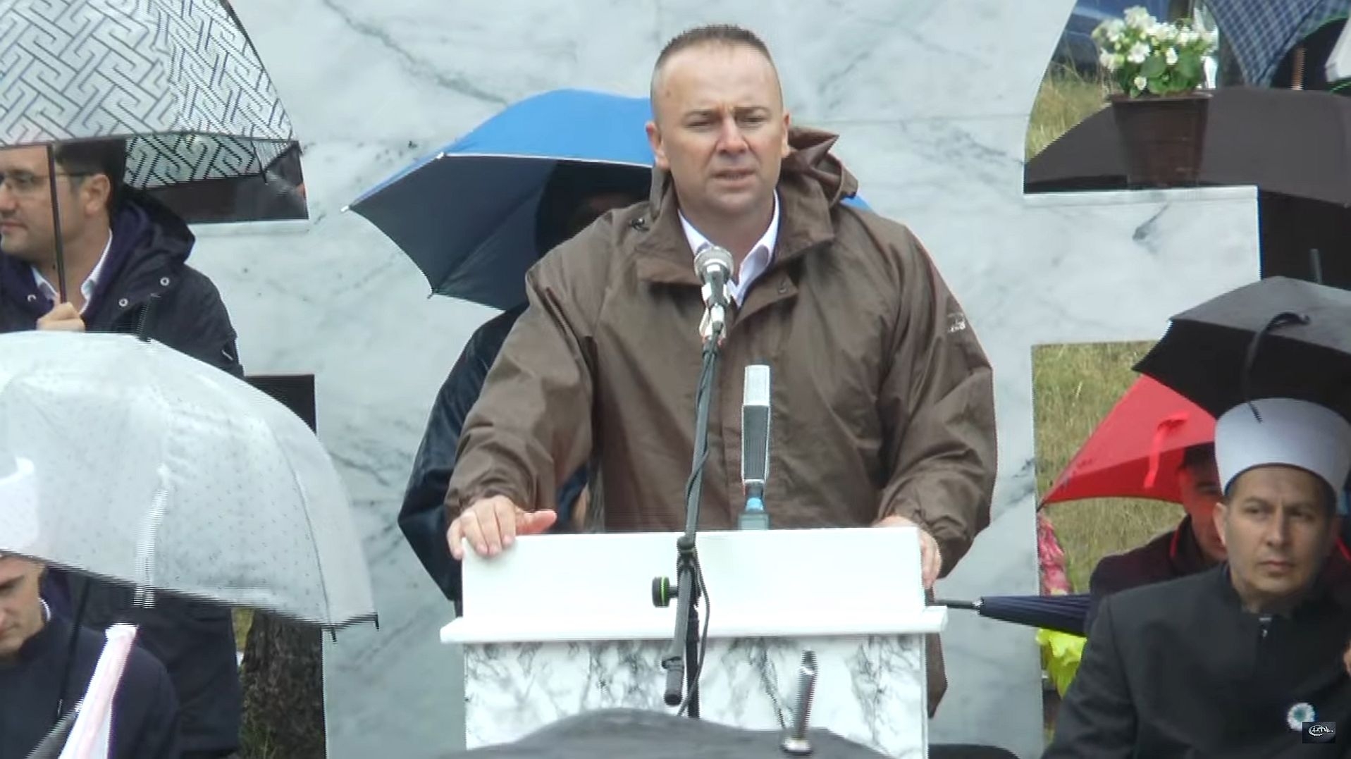 ČOLAKOVIĆ: SPOMEN-OBILJEŽJA SU POTREBNA RADI NAŠE DJECE