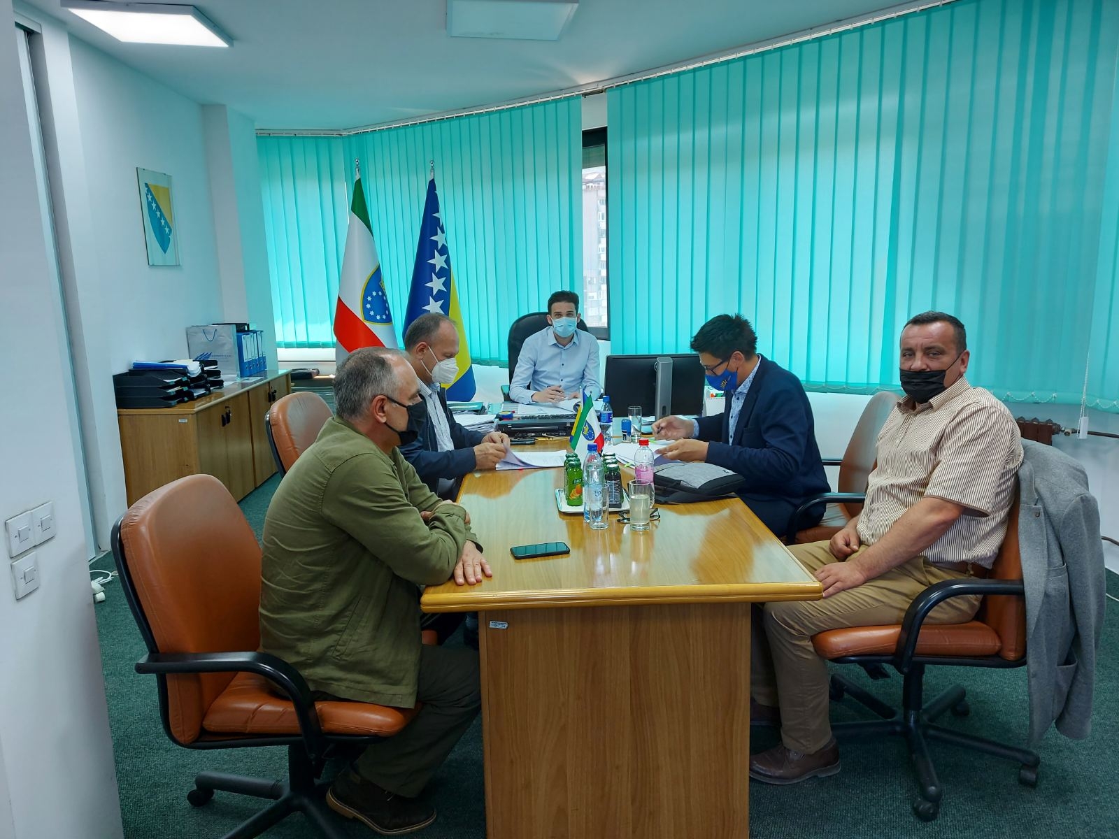 POTPISANI UGOVORI O REKONSTRUKCIJI TRI PUTNA PRAVCA U ZDK