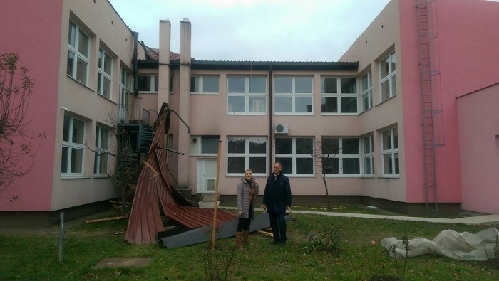 OLUJNO NEVRIJEME NANIJELO VELIKE ŠTETE NA ŠKOLSKIM OBJEKTIMA U ZENIČKO-DOBOJSKOM KANTONU