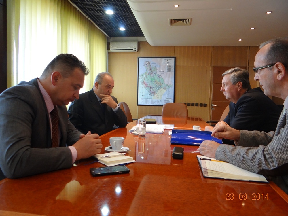 NAJVAŽNIJE JE IZGRADITI KUĆE