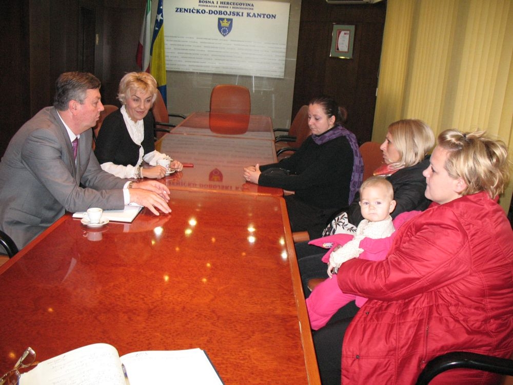 PORODILJAMA NOVAC NA RAČUNU ZA 7 DANA