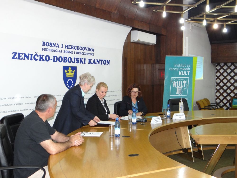 POTPISAN SPORAZUM ZMEĐU INSTITUTA ZA RAZVOJ MLADIH KULT I SKUPŠTINE ZENIČKO-DOBOJSKOG KANTONA