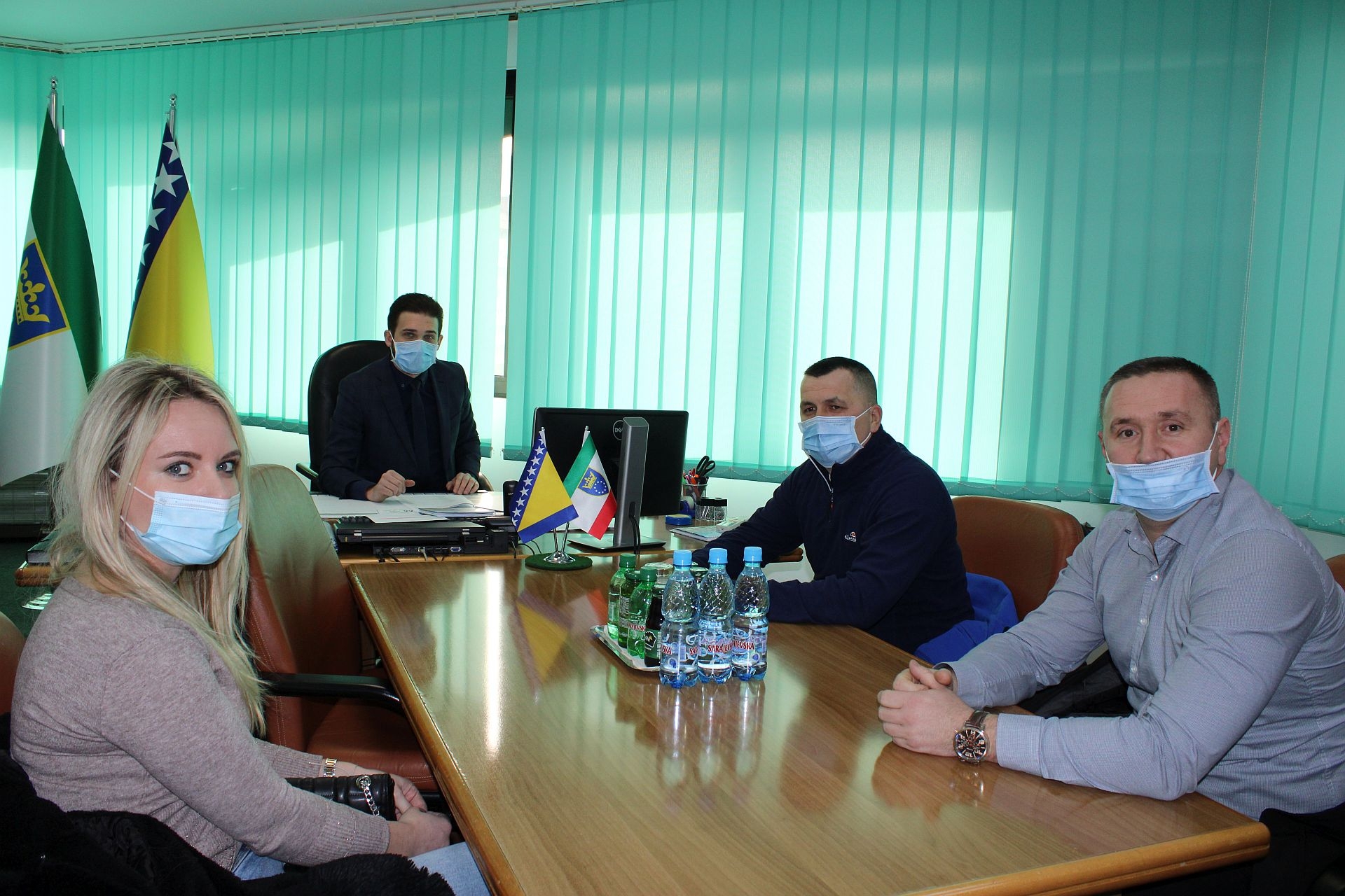 MINISTAR ISAK ODRŽAO SASTANAK SA PREDSTAVNICIMA MZ LAŠVA: OPREDIJELILI SMO 300.000 KM ZA PROJEKTE KOJIMA ĆEMO OLAKŠATI ŽIVOT
