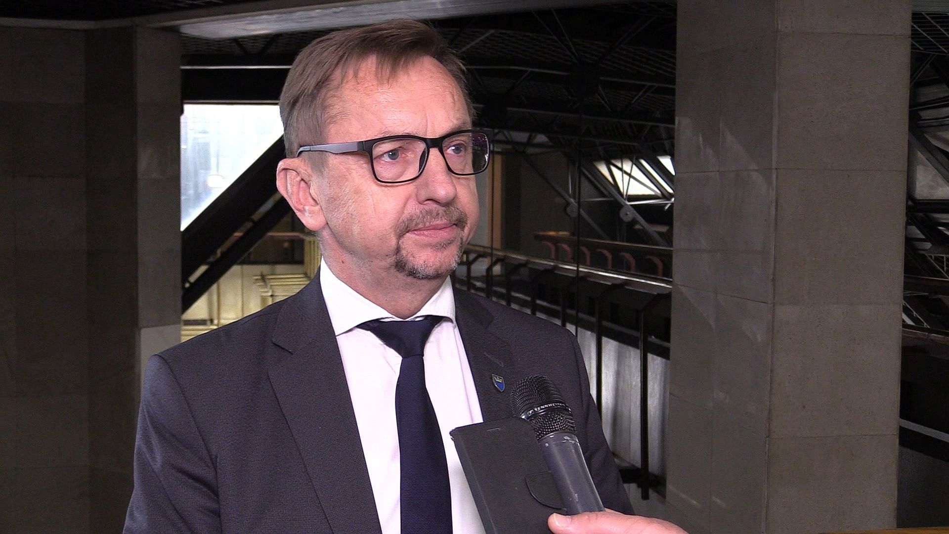 U OSNOVNIM I SREDNJIM ŠKOLAMA U ZENICI SKRAĆENI ŠKOLSKI ČASOVI