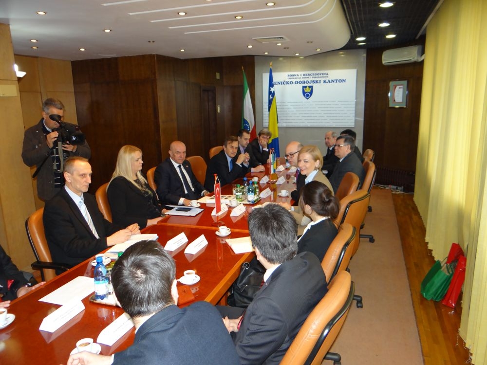 POSJETA NJ.E. CIHADA ERGIANAYA AMBASADORA REPUBLIKE TURSKE ZENIČKO-DOBOJSKOM KANTONU
