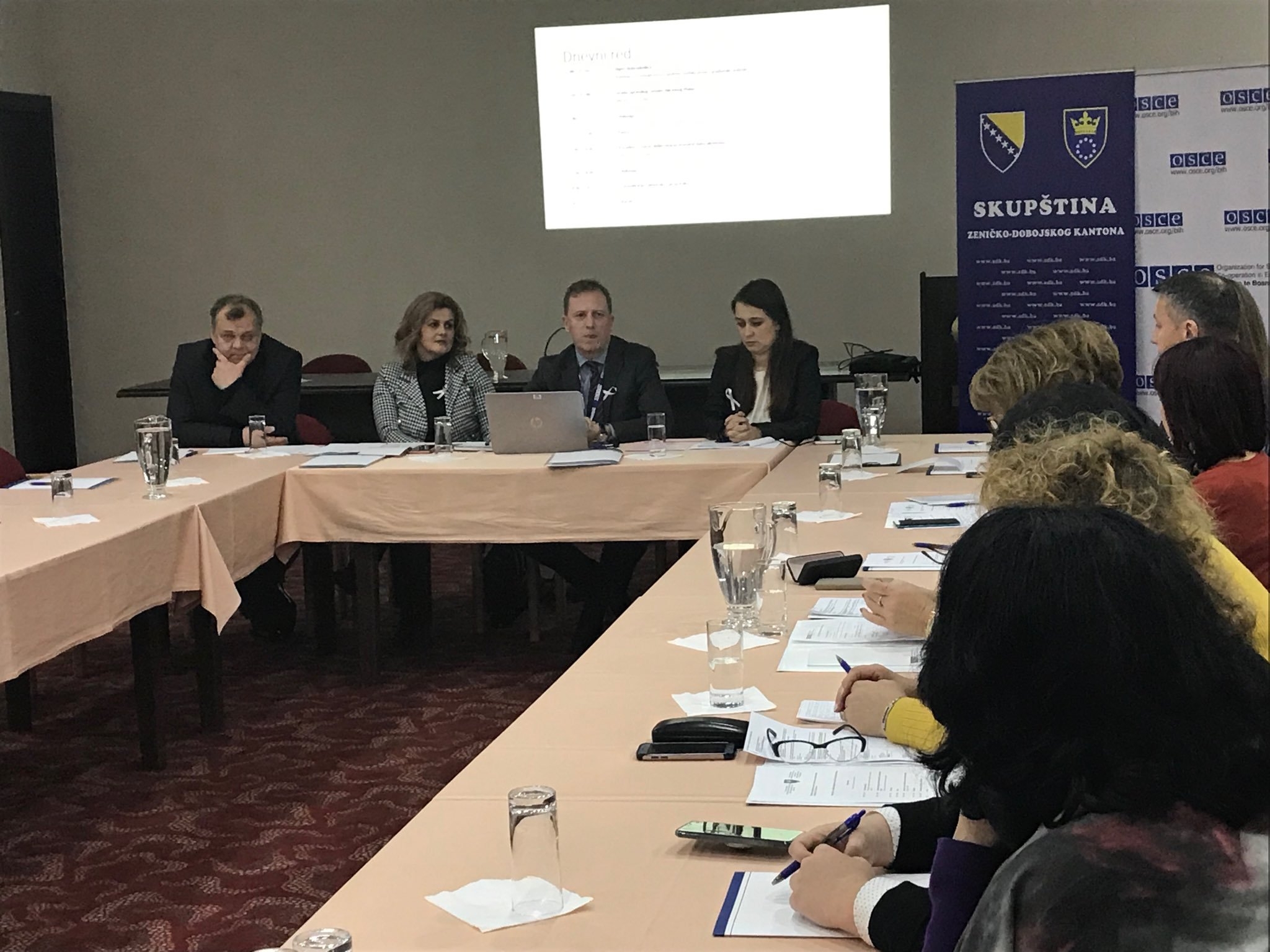 ODRŽAN OKRUGLI STO O RAZMJENI ISKUSTAVA U IZRADI GENDER AKCIONIH PLANOVA