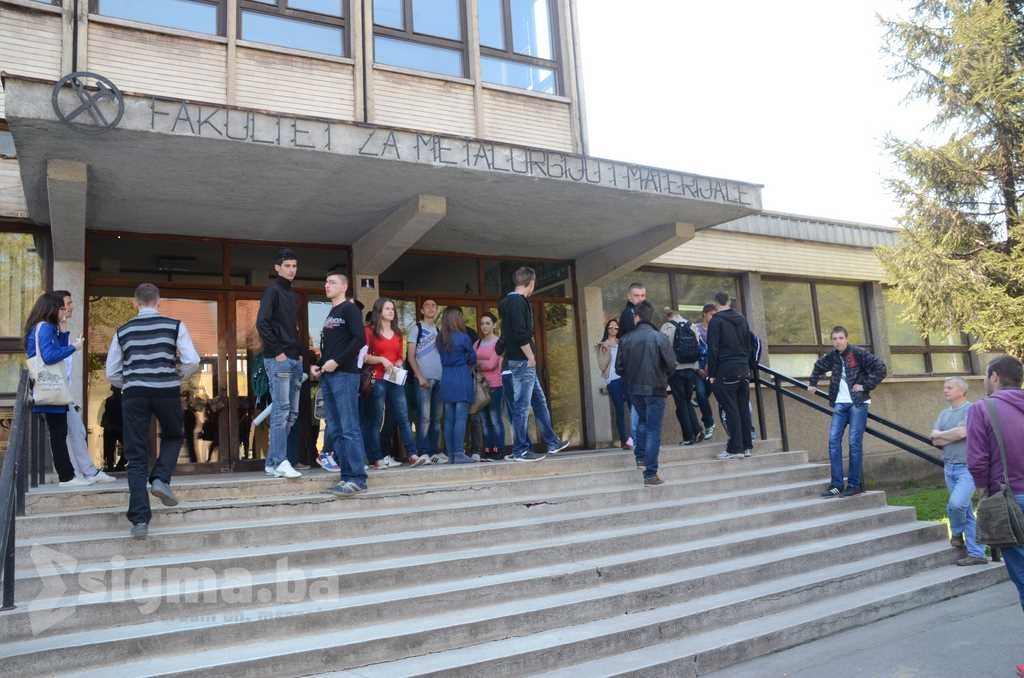 ČESTITKA STUDENTIMA I PROFESORIMA