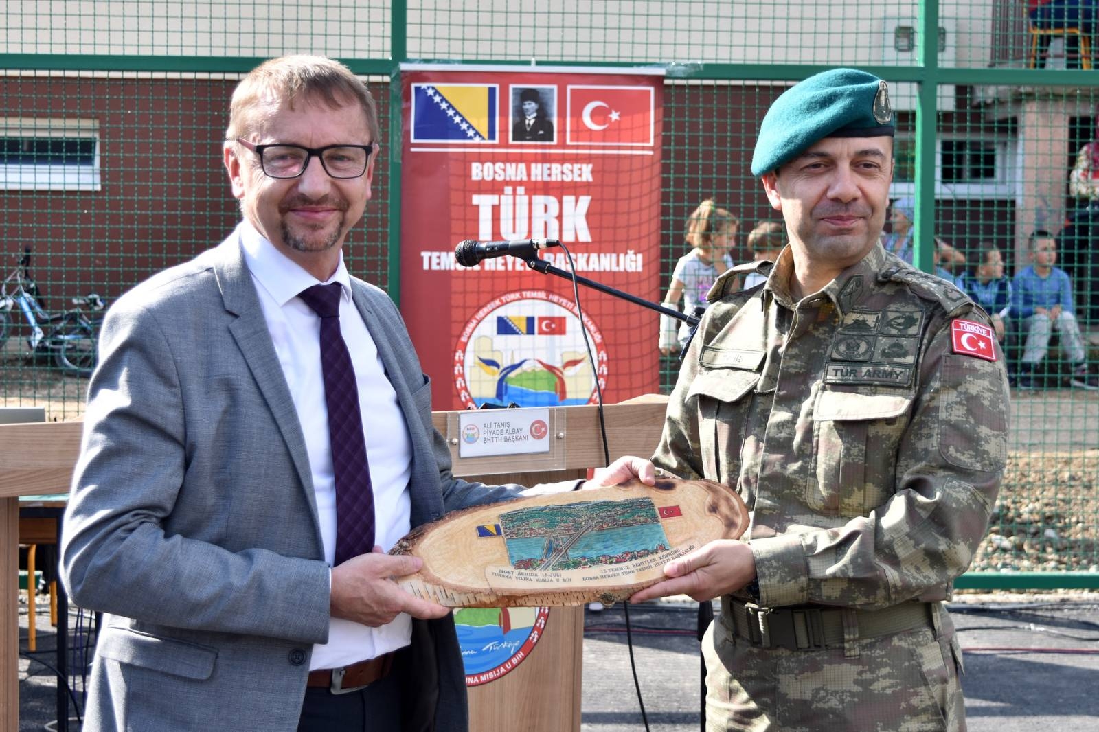 SVEČANO OBILJEŽEN ZAVRŠETAK REKONSTRUKCIJE PŠ SKENDER KULENOVIĆ KLOPČE U ZENICI