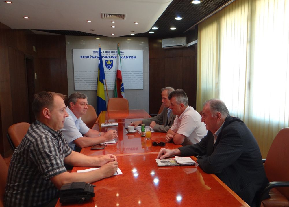 PENZIOINERI POMAŽU STRADALIMA