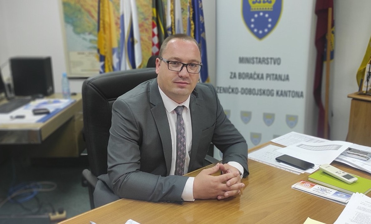 UPLAĆENA PETA RATA STIPENDIJA MINISTARSTVA ZA BORAČKA PITANJA ZDK