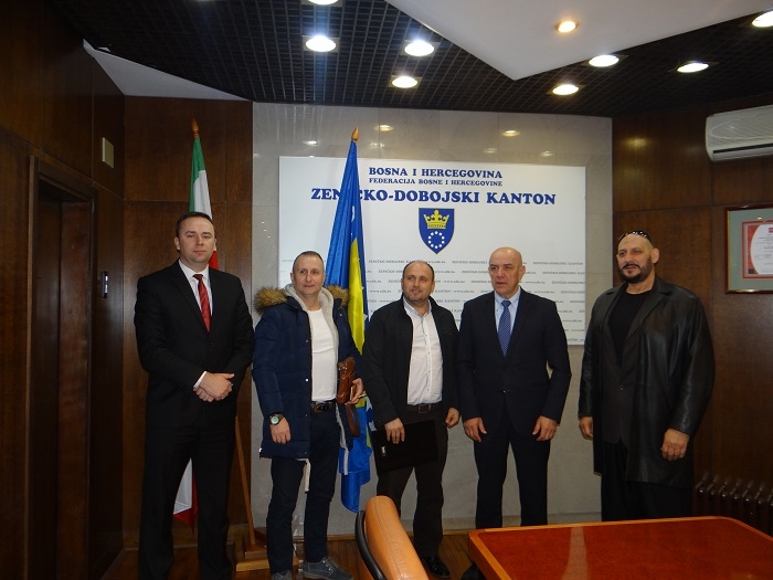 PREMIJER GALIJAŠEVIĆ I MINISTAR ČOLAKOVIĆ PRIMILI DELEGACIJU „CRNIH LABUDOVA“