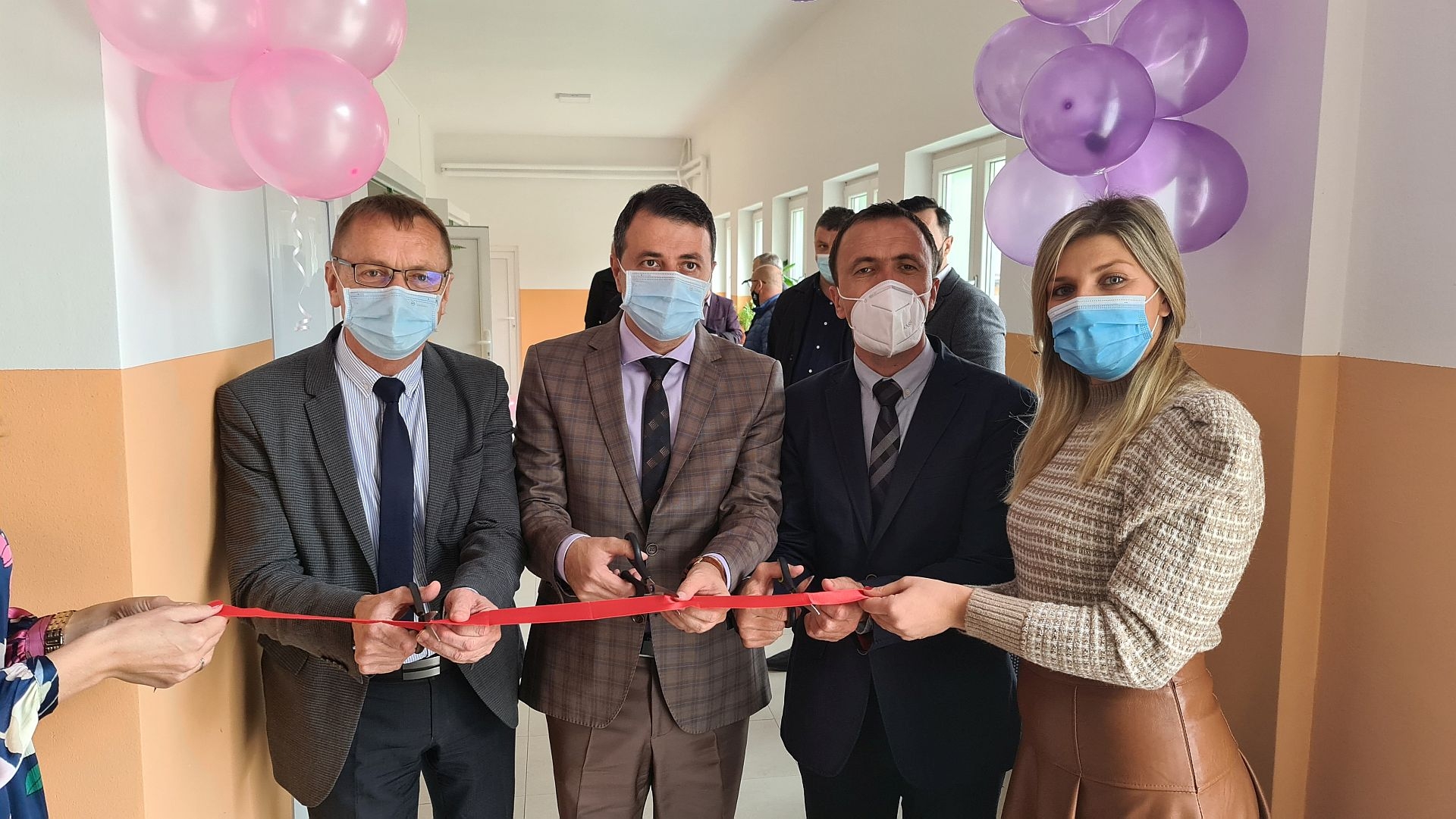 OZVANIČEN ZAVRŠETAK UNUTRAŠNJE REKONSTRUKCIJE ZGRADE OŠ VLADIMIR NAZOR ZENICA