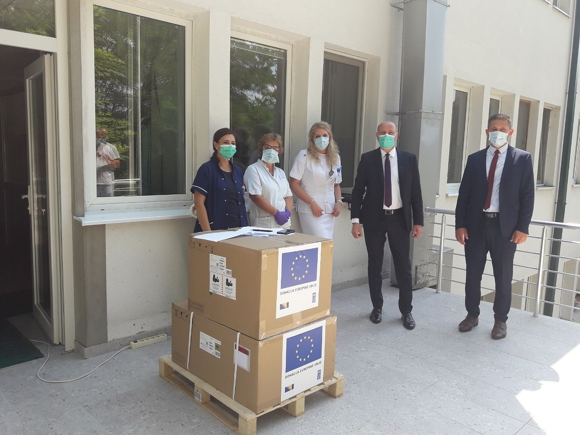 OPĆOJ BOLNICI TEŠANJ URUČEN RESPIRATOR KOJI JE DONIRALA EVROPSKA UNIJA