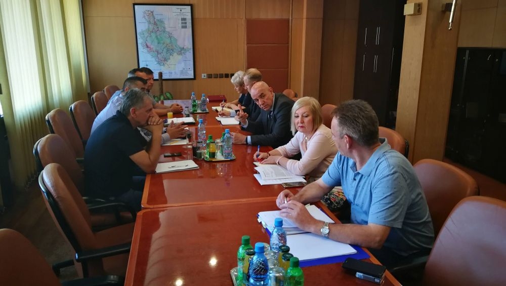 SASTANAK U SJEDIŠTU ZDK: RADNA GRUPA PRIPREMA NOVU ODLUKU O NAČINU ORGANIZIRANJA TAKSI PRIJEVOZA