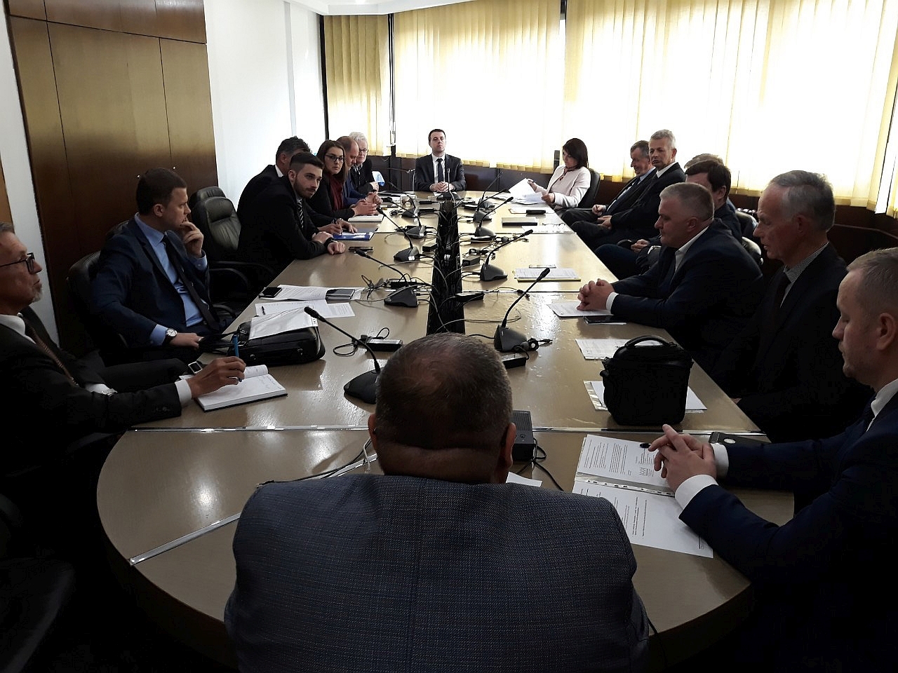 SARADNJA VLADE ZDK I PRIVREDNE KOMORE NA STVARANJU POVOLJNOG PRIVREDNOG AMBIJENTA