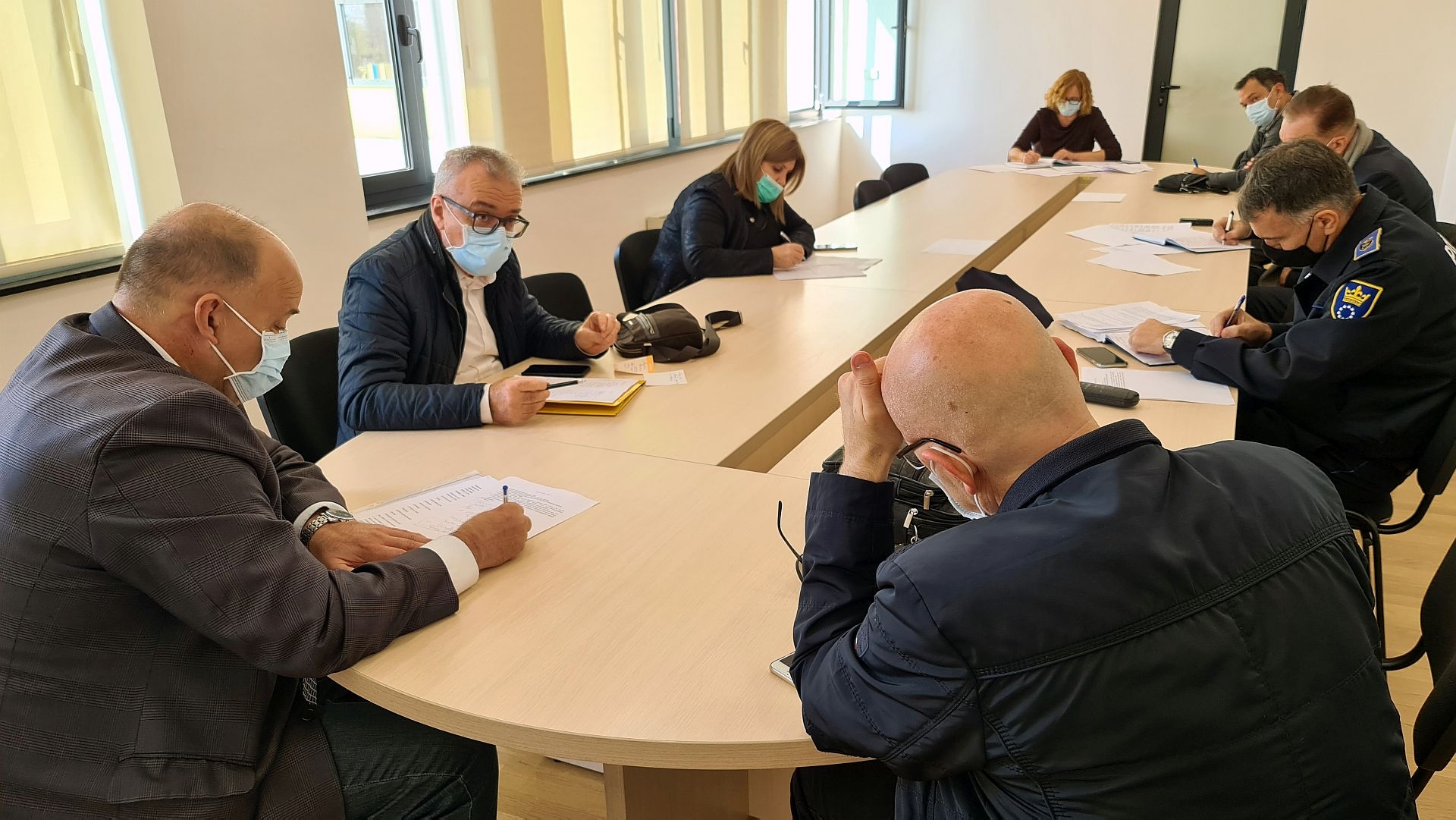 ZDK SUTRA DOBIJA 4.500 TESTOVA, OD FBIH ZATRAŽENA POMOĆ U LJEKARSKOM KADRU