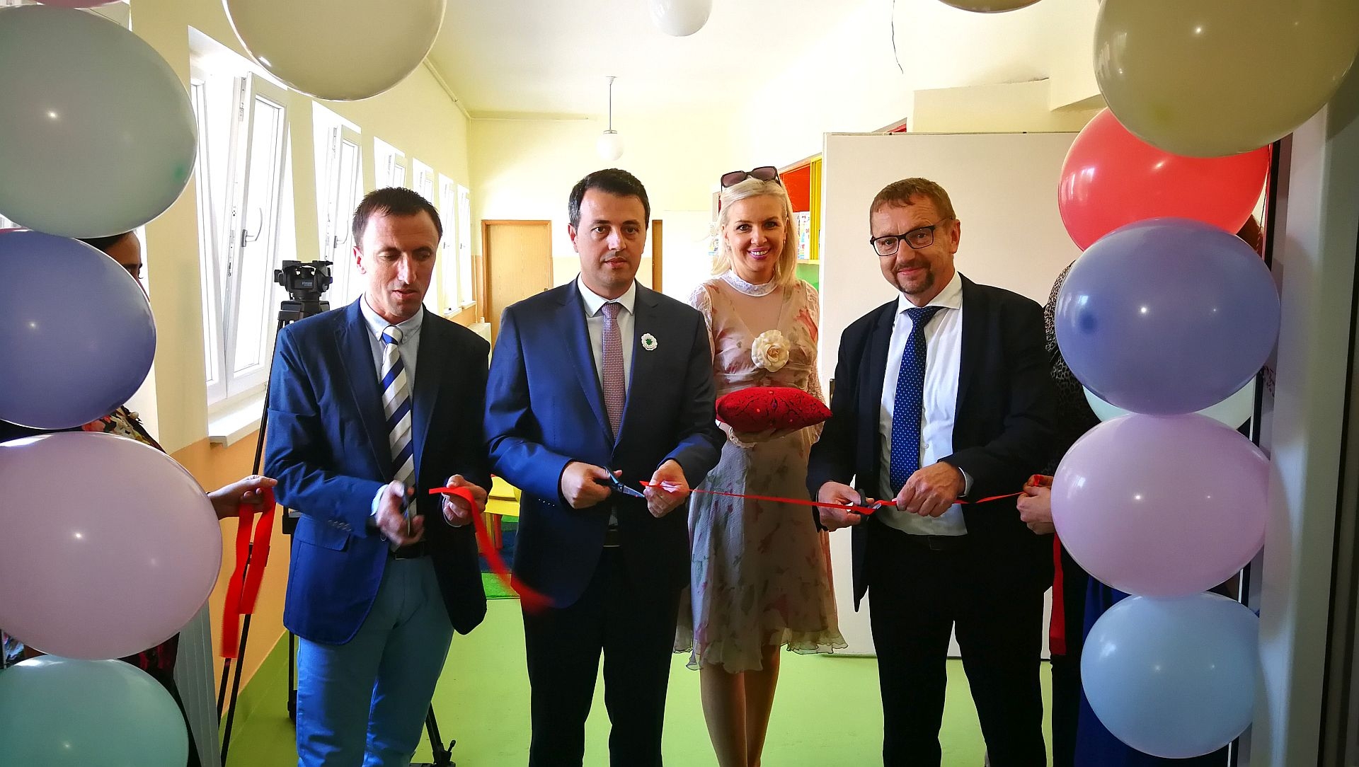 POČELA NOVA ŠKOLSKA GODINA U ZDK: OŠ VLADIMIR NAZOR ZENICA UZ PODRŠKU VLADE IMPLEMENTIRA PILOT-PROJEKT PRODUŽENOG BORAVKA UČENIKA