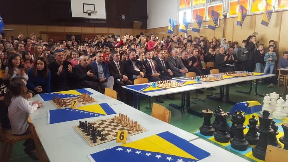 OŠ HAJDEROVIĆI ORGANIZIRALA ŠAHOVSKI TURNIR POVODOM DANA NEZAVISNOSTI BIH