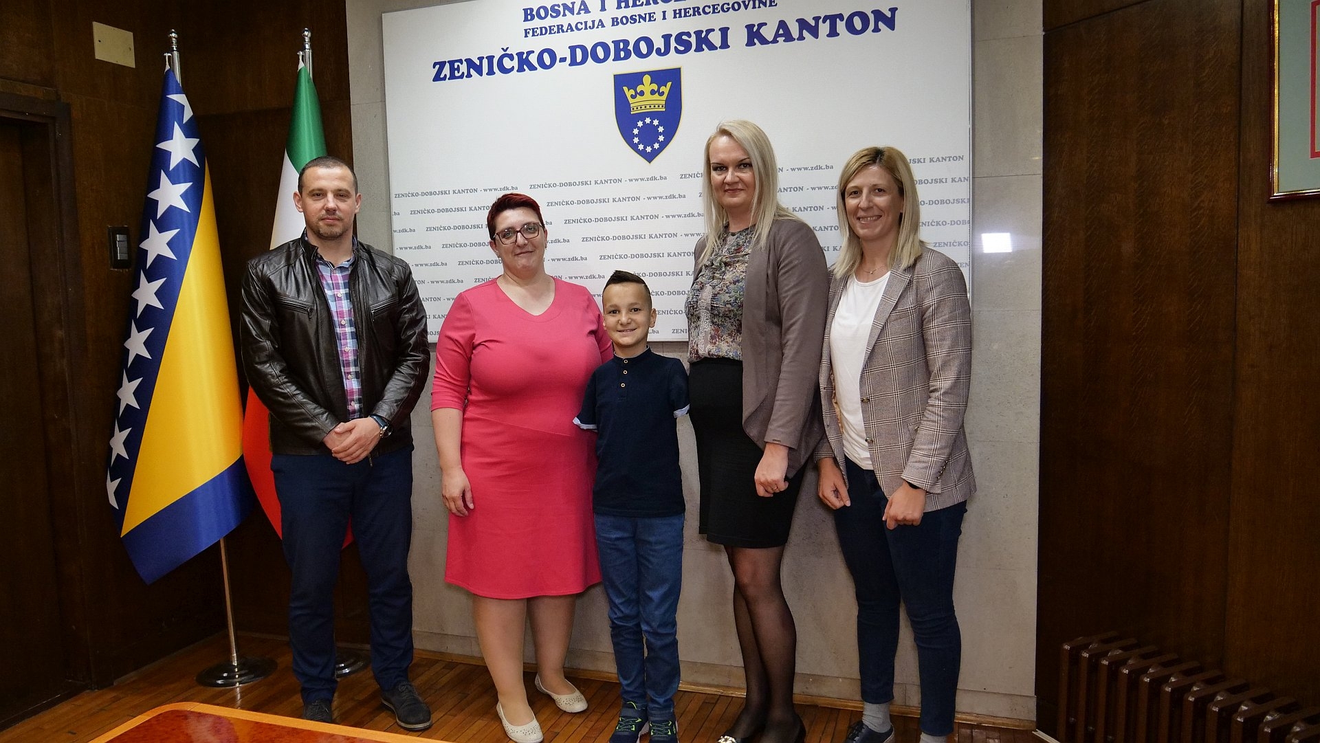 PREMIJERKA MEHMEDIĆ UGOSTILA PARAPLIVAČA ISMAILA ZULFIĆA