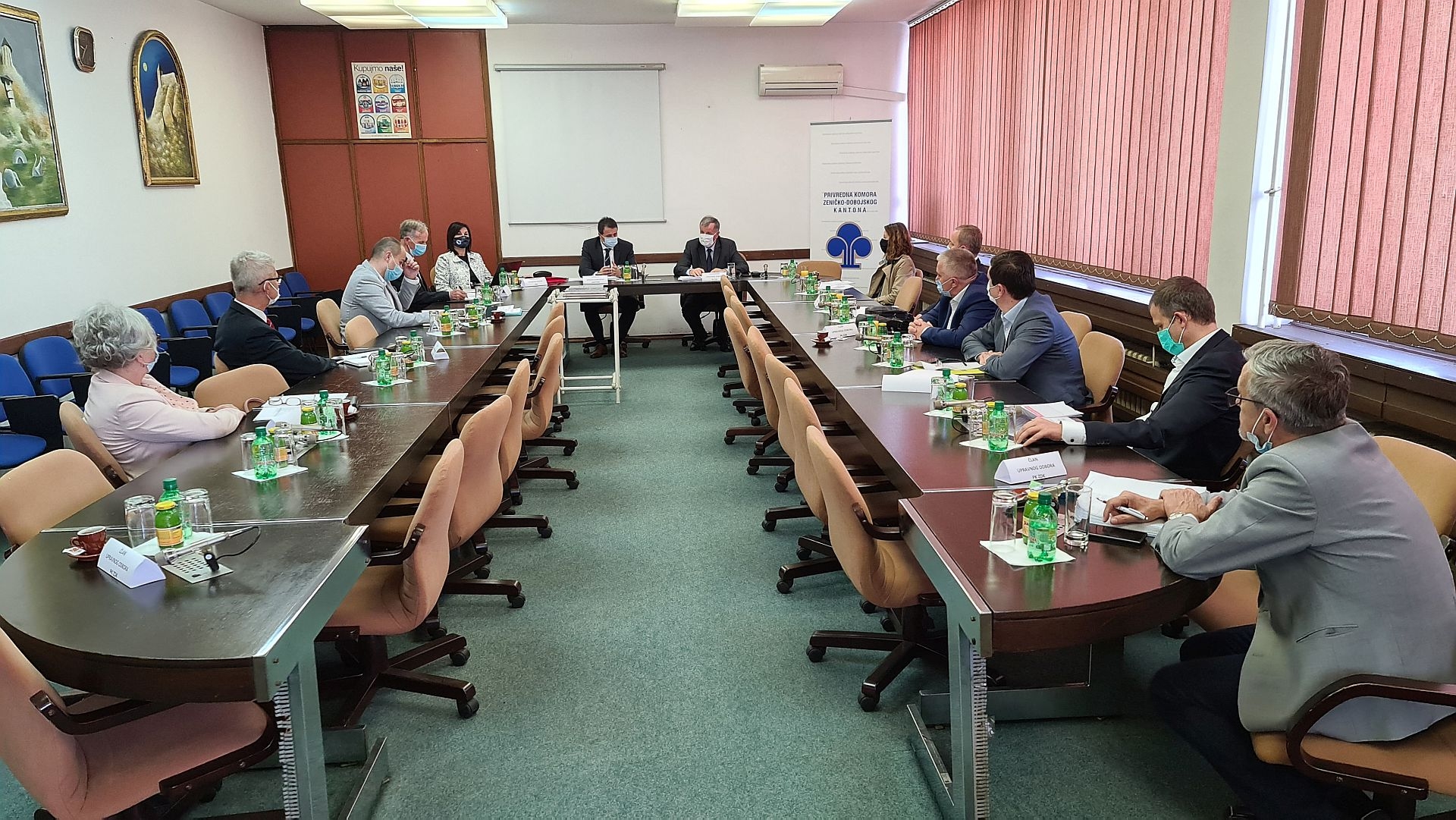 PREMIJER MIRZA GANIĆ I UO PRIVREDNE KOMORE ANALIZIRALI STANJE U PRIVREDI ZDK