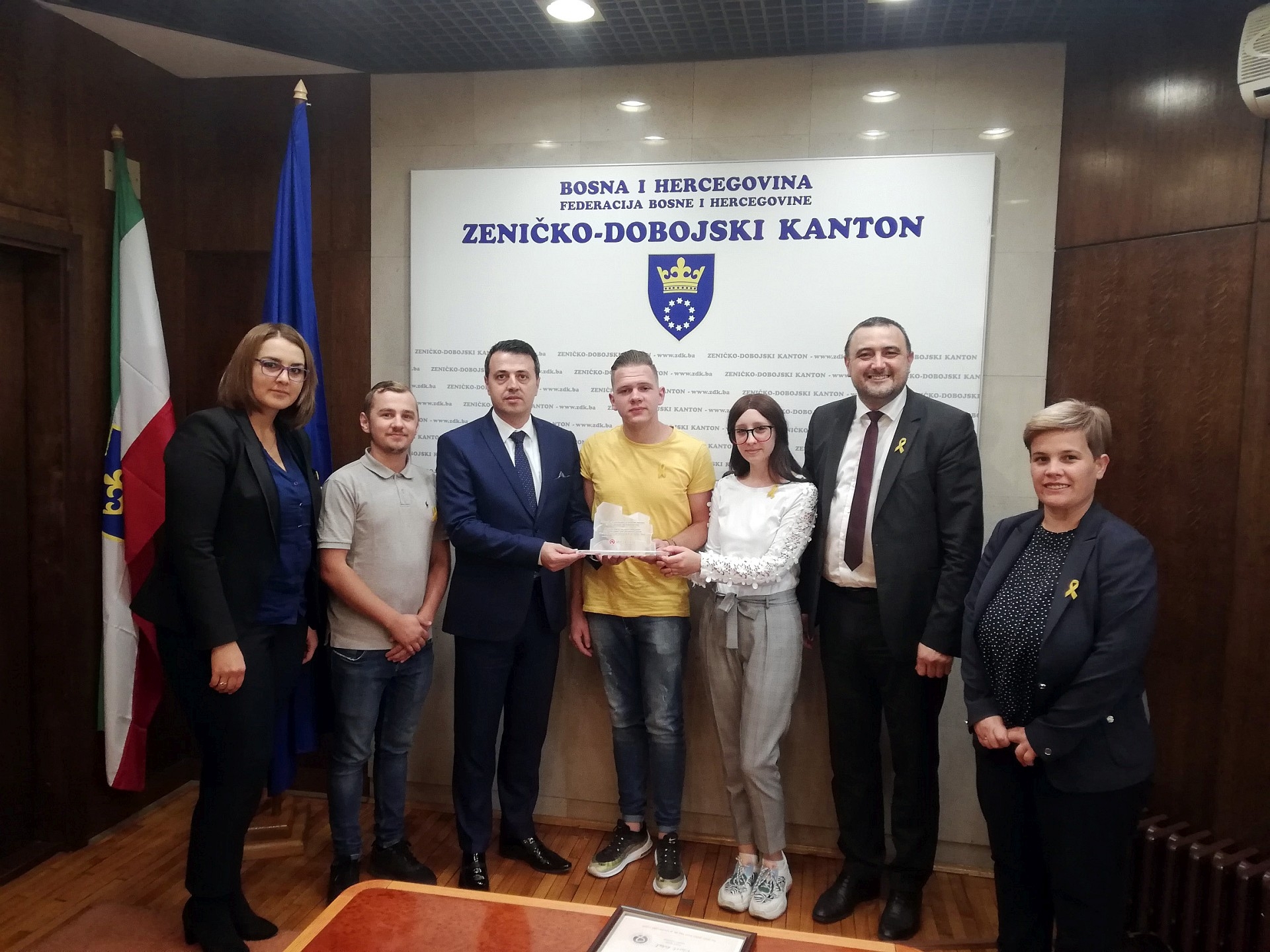 PREMIJER GANIĆ PRIMIO DELEGACIJU UDRUŽENJA SRCE ZA DJECU OBOLJELU OD RAKA U FBIH