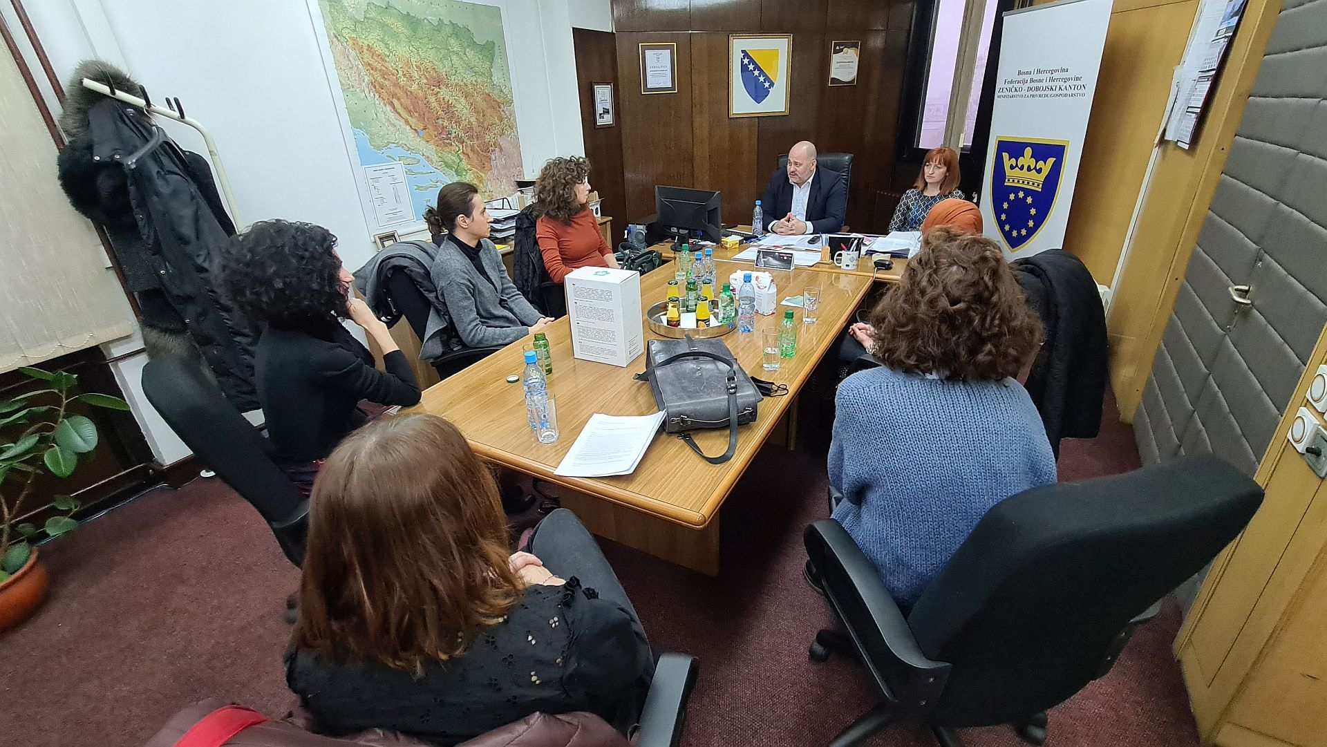 MINISTAR JELIĆ RAZGOVARAO SA GRUPOM MLADIH PODUZETNICA IZ KREATIVNE INDUSTRIJE