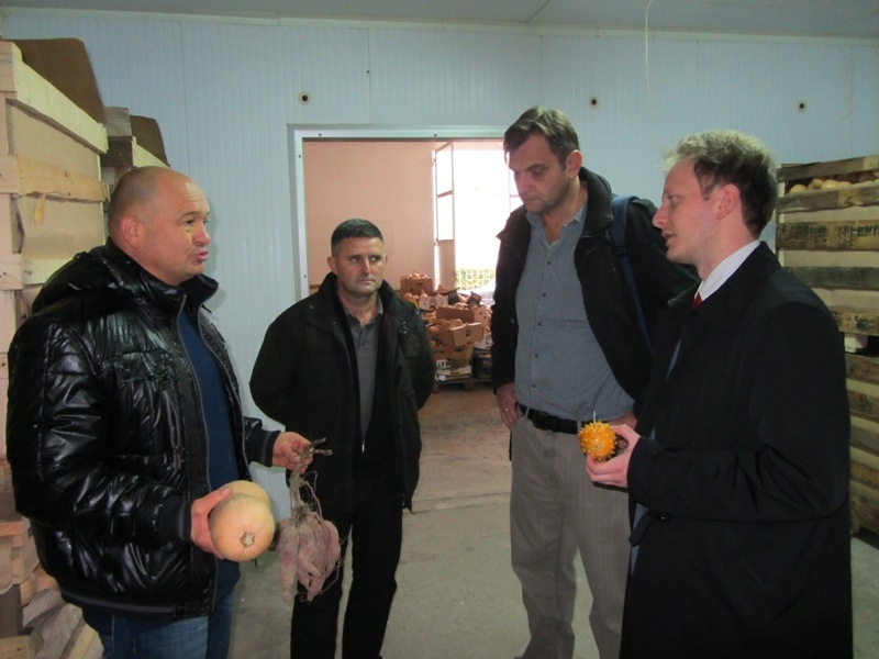 Ministar Bošnjak u posjeti žepačkim farmerima