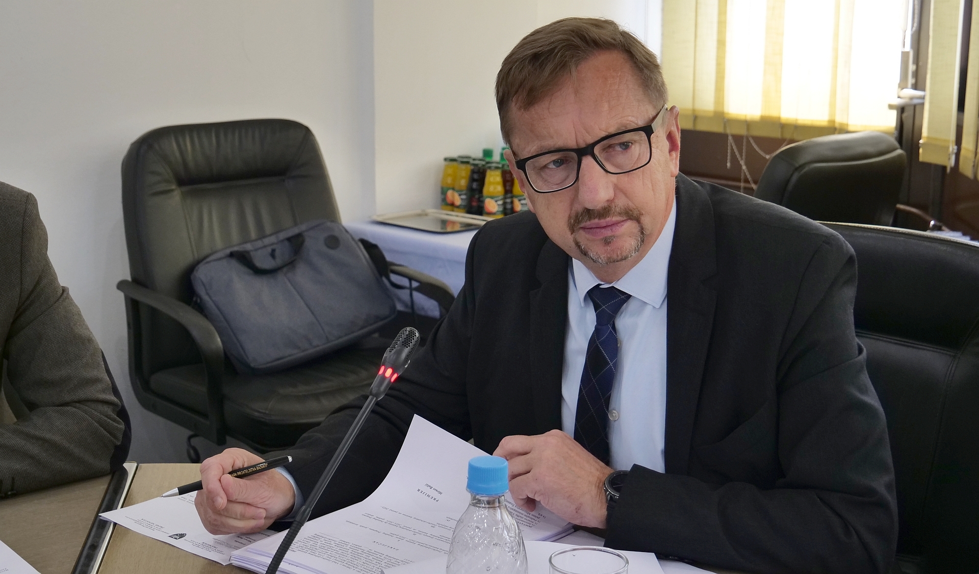 VLADA ZDK UPUTILA PREPORUKU DA ZENIČKE ŠKOLE PRILAGODE NASTAVU VREMENSKIM PRILIKAMA