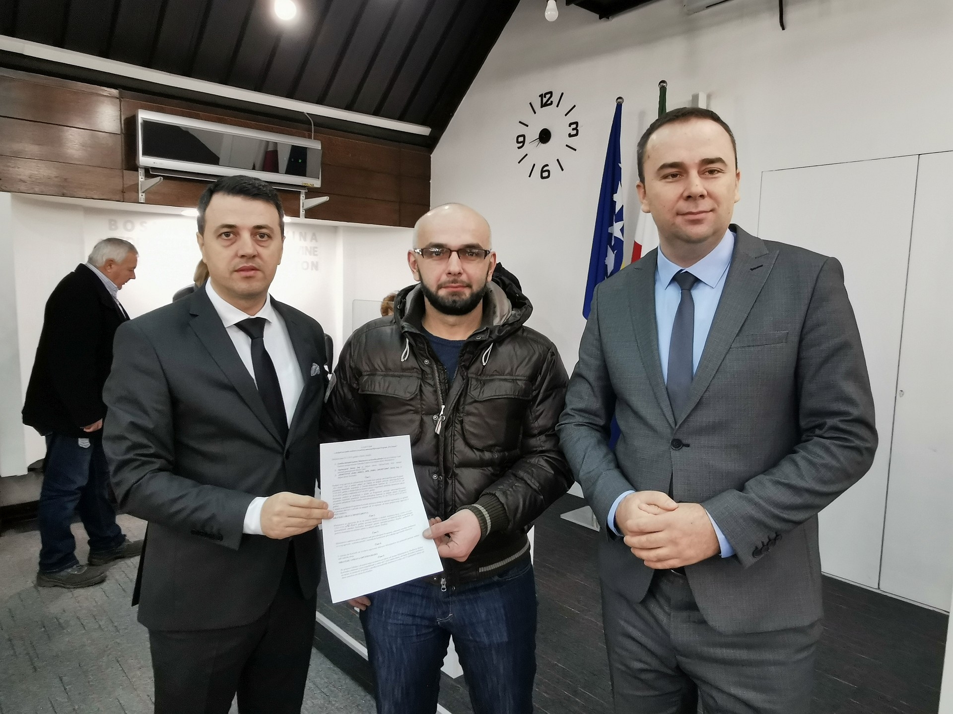 VLADA ZDK PODRŽALA ZAPOŠLJAVANJE I SAMOZAPOŠLJAVANJE 43 PRIPADNIKA BRANILAČKE POPULACIJE